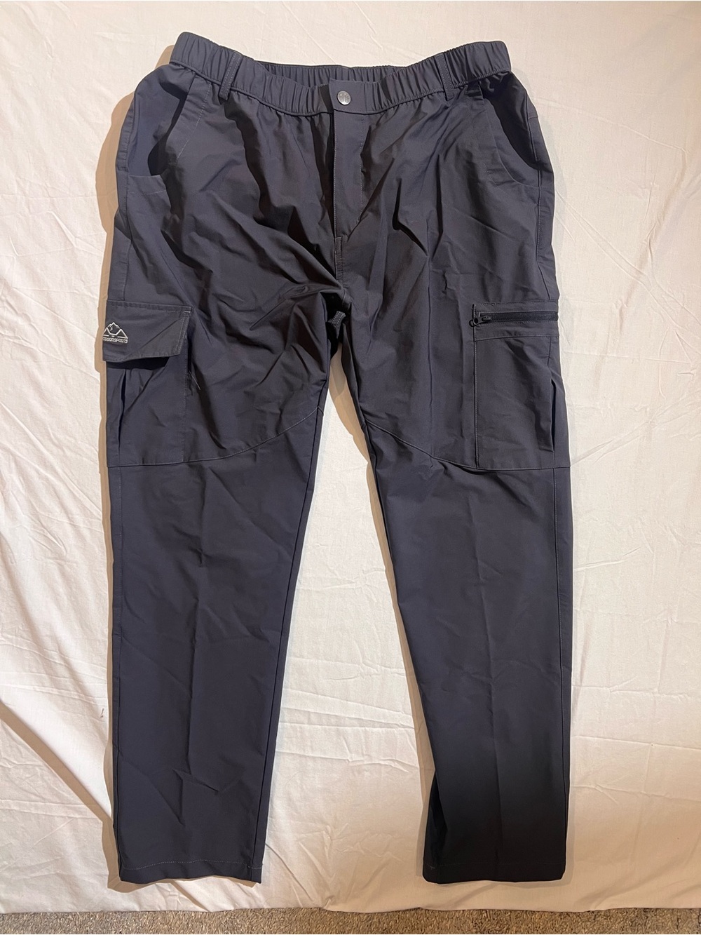 Outdoor Sports Men's Black  Cargo Pants - Elastic Waist